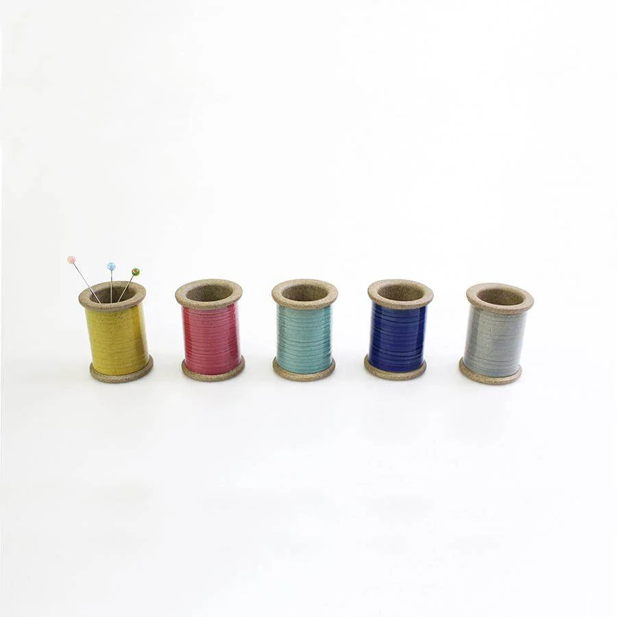 Cohana Hasami-Ware Magnetic Spool