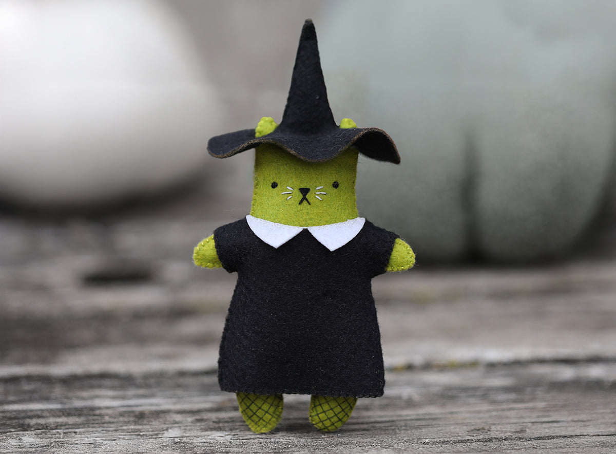 Witch Cat - Felt Doll Kit