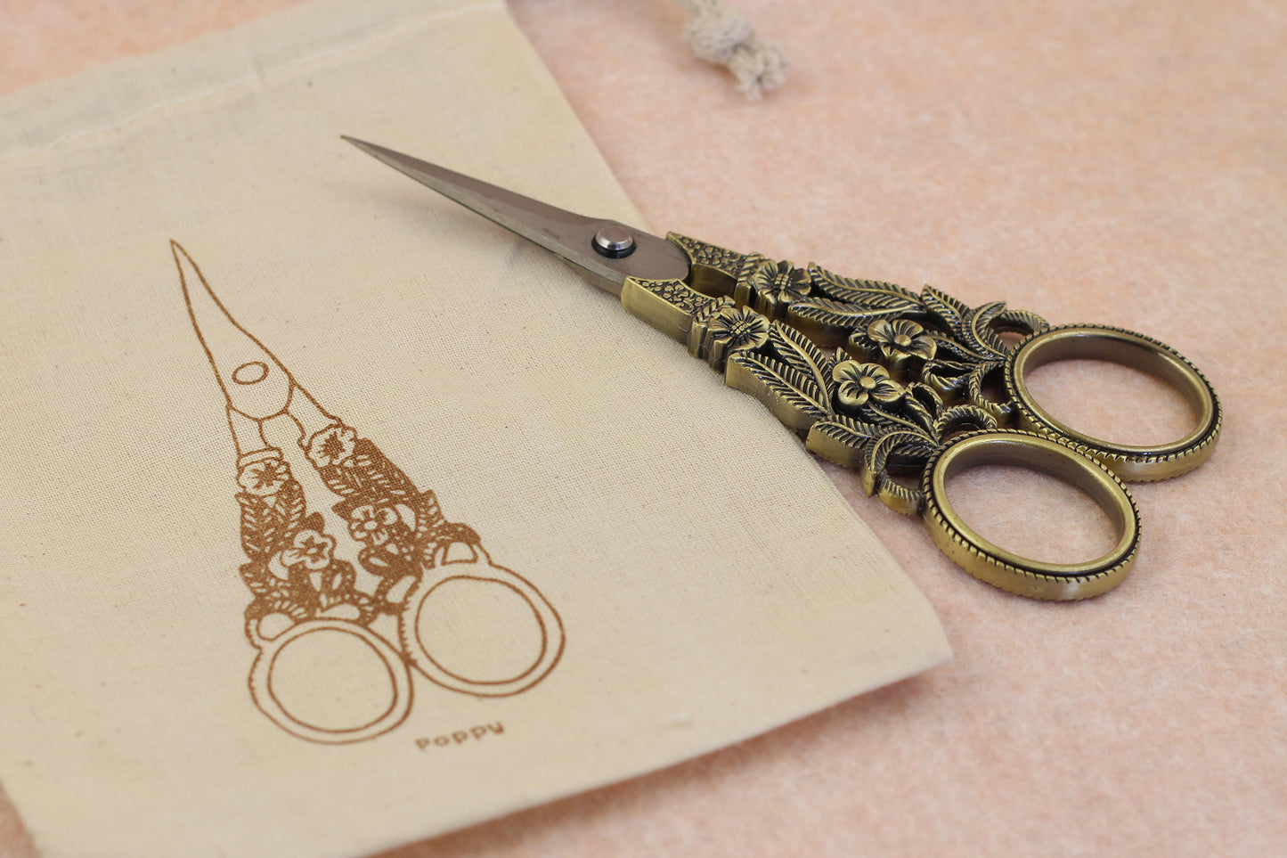 Embroidery Scissors - Poppy